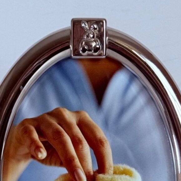 Burnes Of Boston Picture Frame Oval Sleek Silver Plated Photo 4" X 6" Bunny Baby - Picture 6 of 14